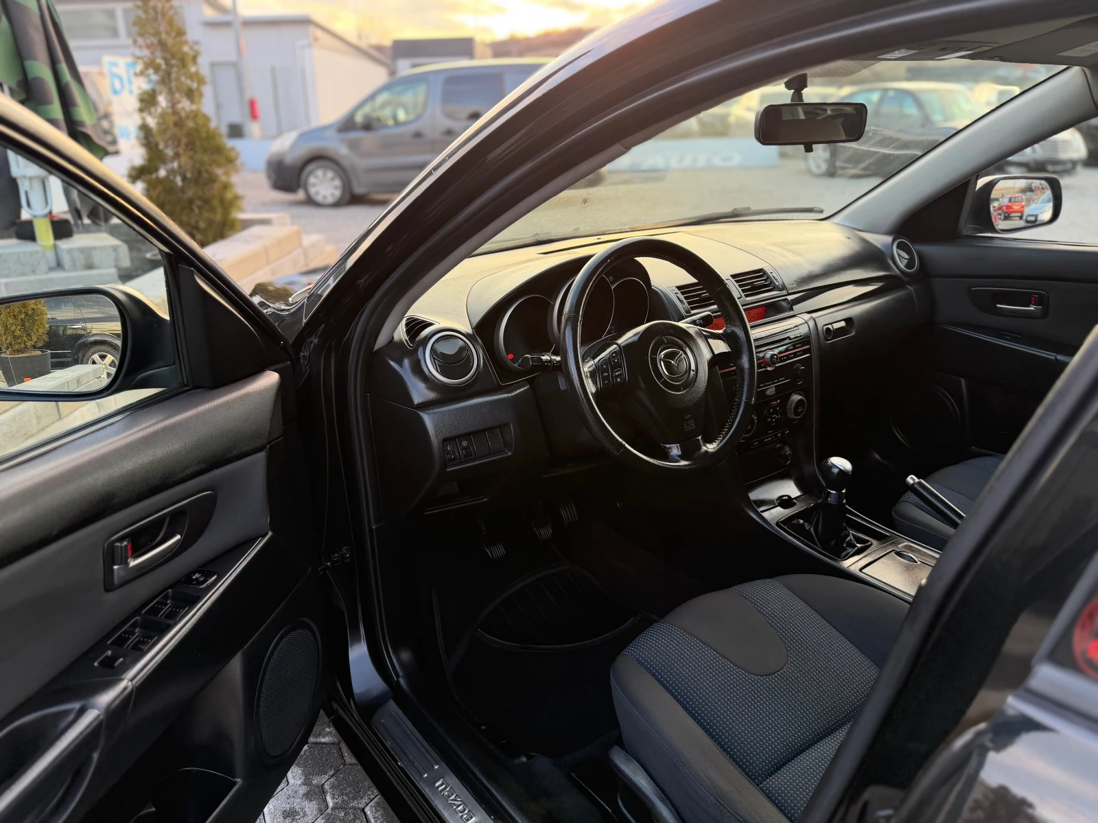 Mazda 3 * ������* 1.6-108* �����������*  | Mobile.bg � ����������� 14