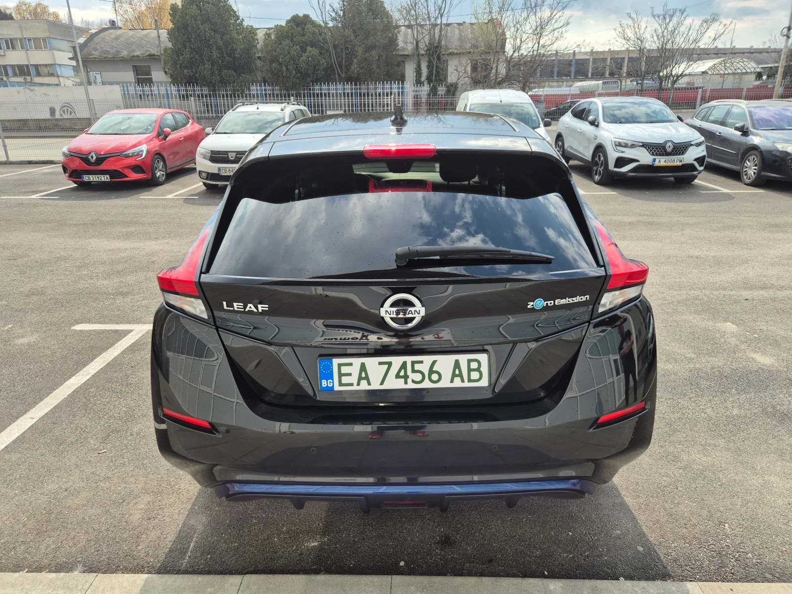 Nissan Leaf  TEKNA* ВСИЧКИ-ВЪЗМОЖНИ-ЕКСТРИ* , снимка 6 - Автомобили и джипове - 54238845