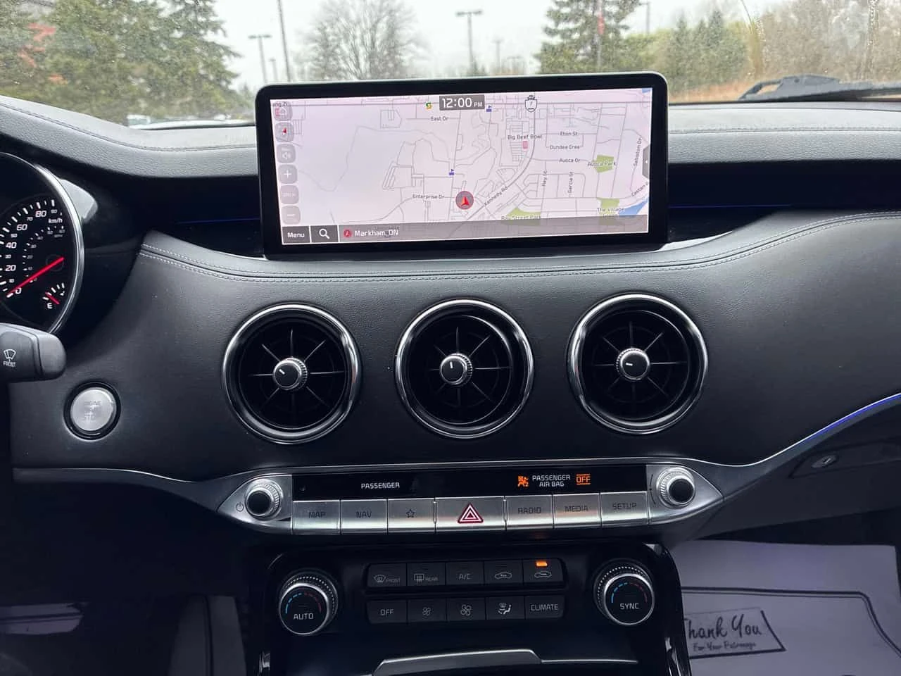 Kia Stinger * AWD * CARFAX * БЕЗ ПЪРВОНАЧАЛНА ВНОСКА, снимка 9 - Автомобили и джипове - 54545016