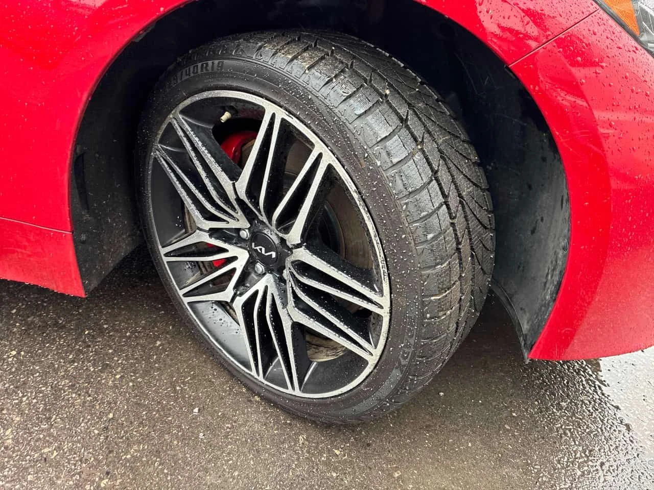 Kia Stinger * AWD * CARFAX * БЕЗ ПЪРВОНАЧАЛНА ВНОСКА, снимка 7 - Автомобили и джипове - 54545016