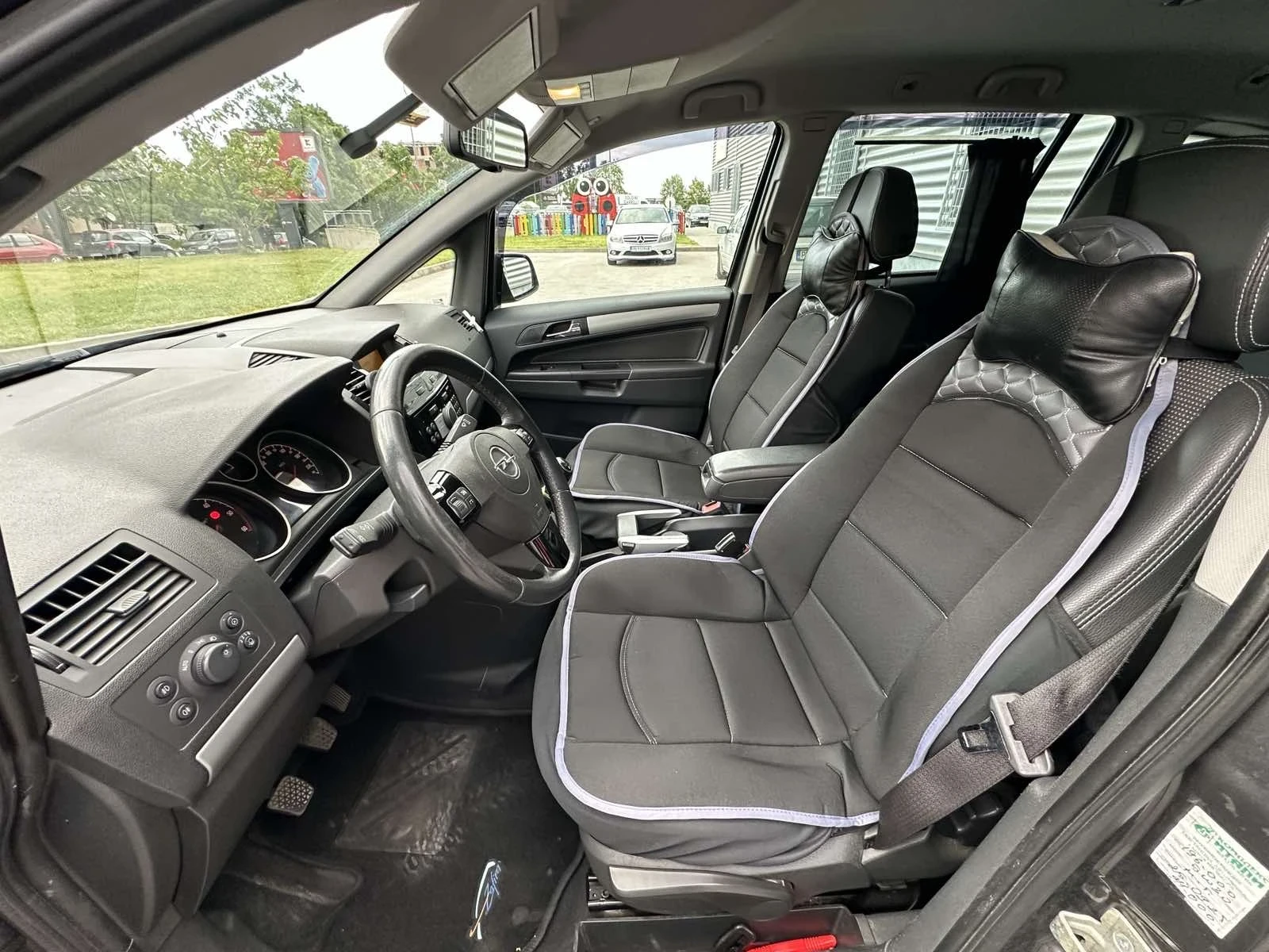 Opel Zafira 1.7cdti COSMO 7места, снимка 6 - Автомобили и джипове - 54548071