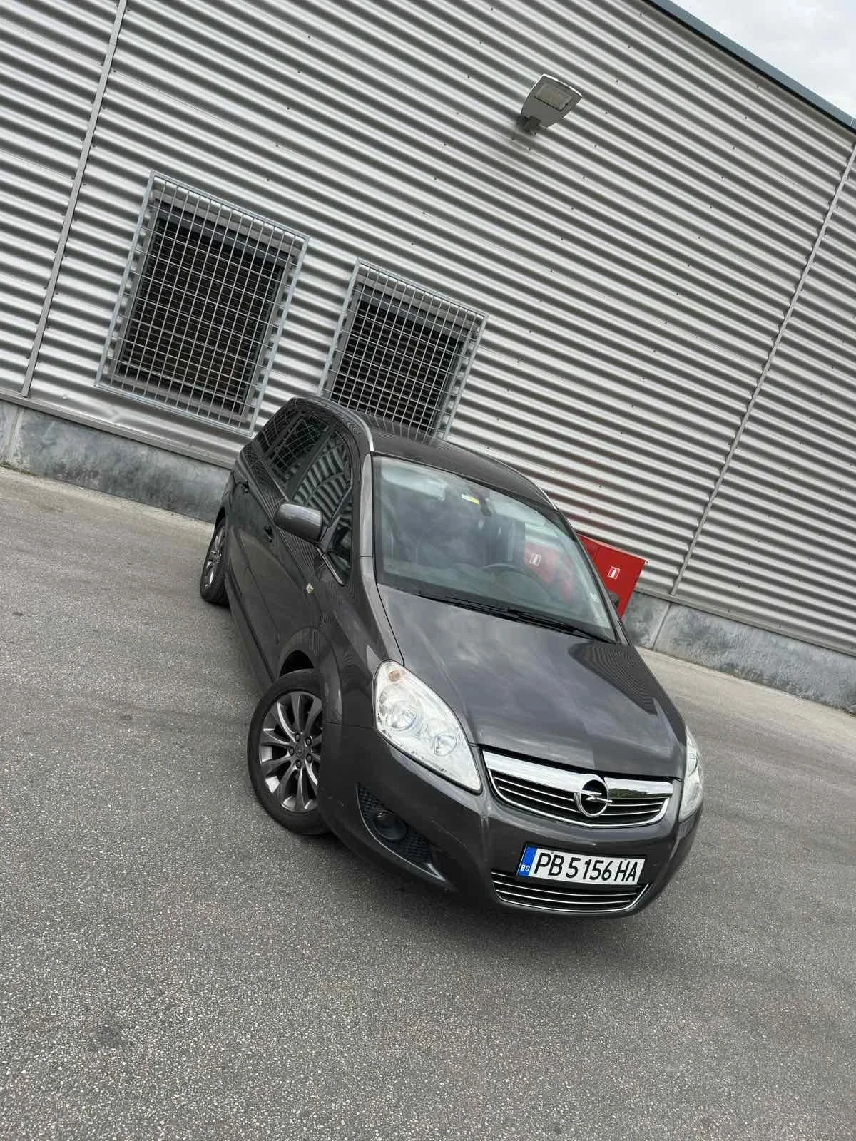 Opel Zafira 1.7cdti COSMO 7места