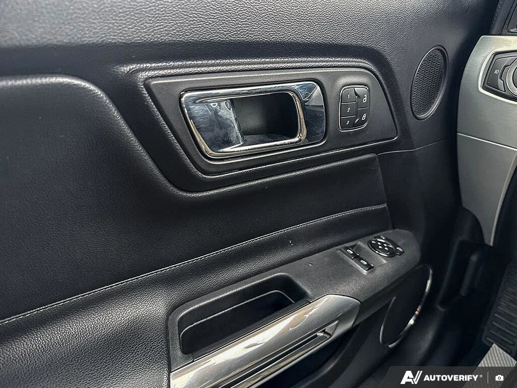 Ford Mustang  GT Premium Coupe RWD, снимка 16 - Автомобили и джипове - 54568669
