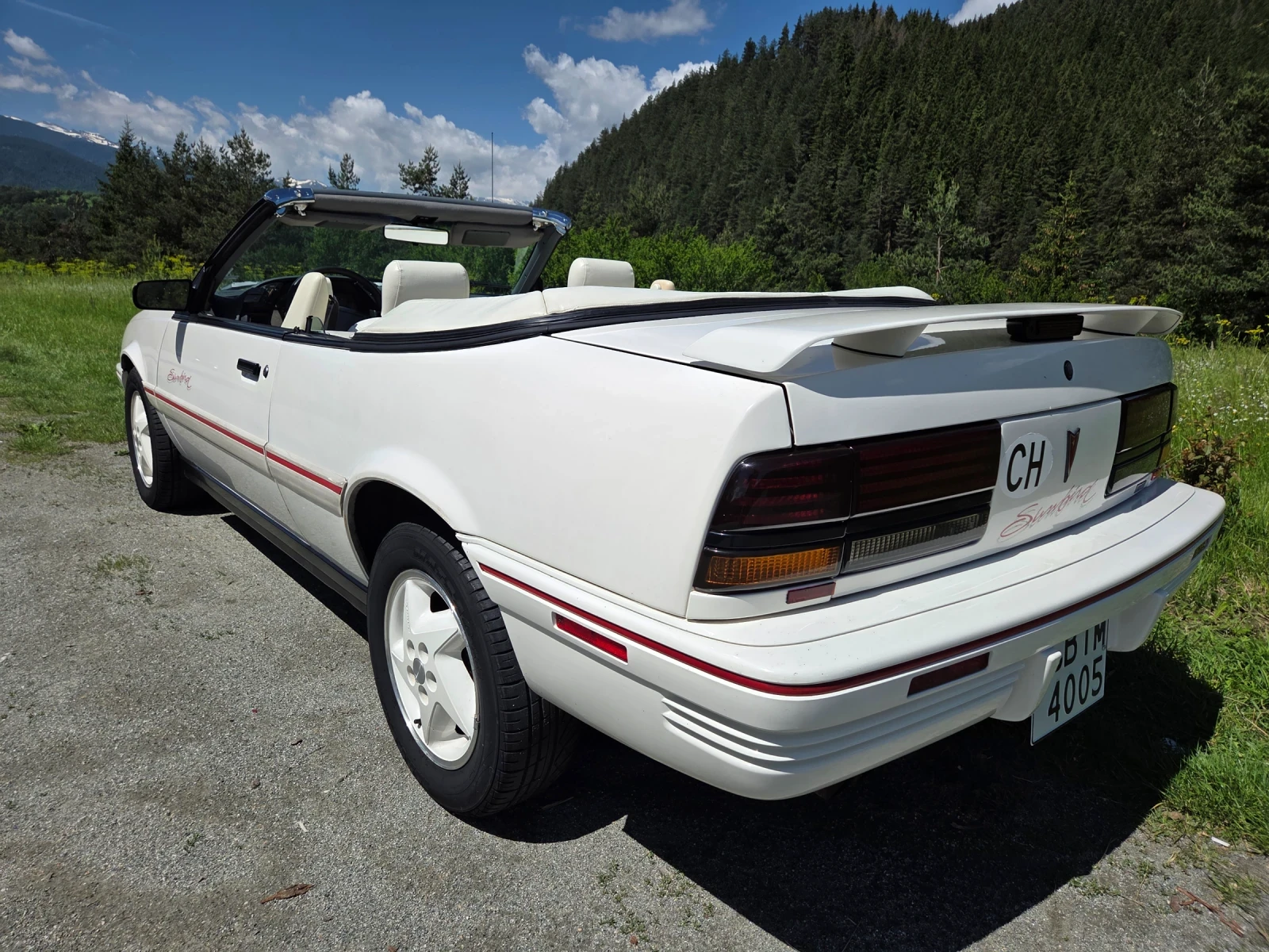 Pontiac Sunbird 3.1i ABS, снимка 11 - Автомобили и джипове - 54818840