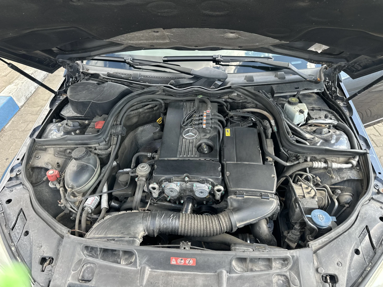 Mercedes-Benz C 180 Kompressor, снимка 14 - Автомобили и джипове - 55177356