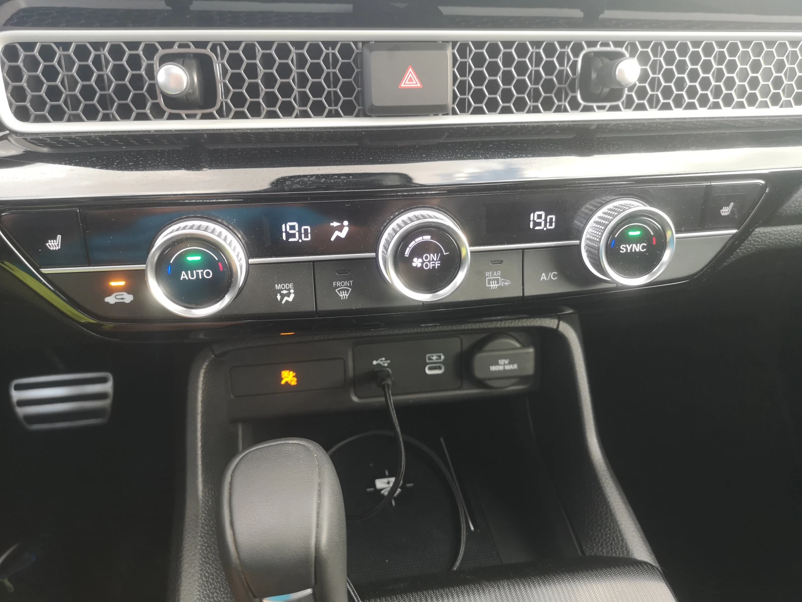 Honda Civic Hybrid Touring, снимка 14 - Автомобили и джипове - 55346638