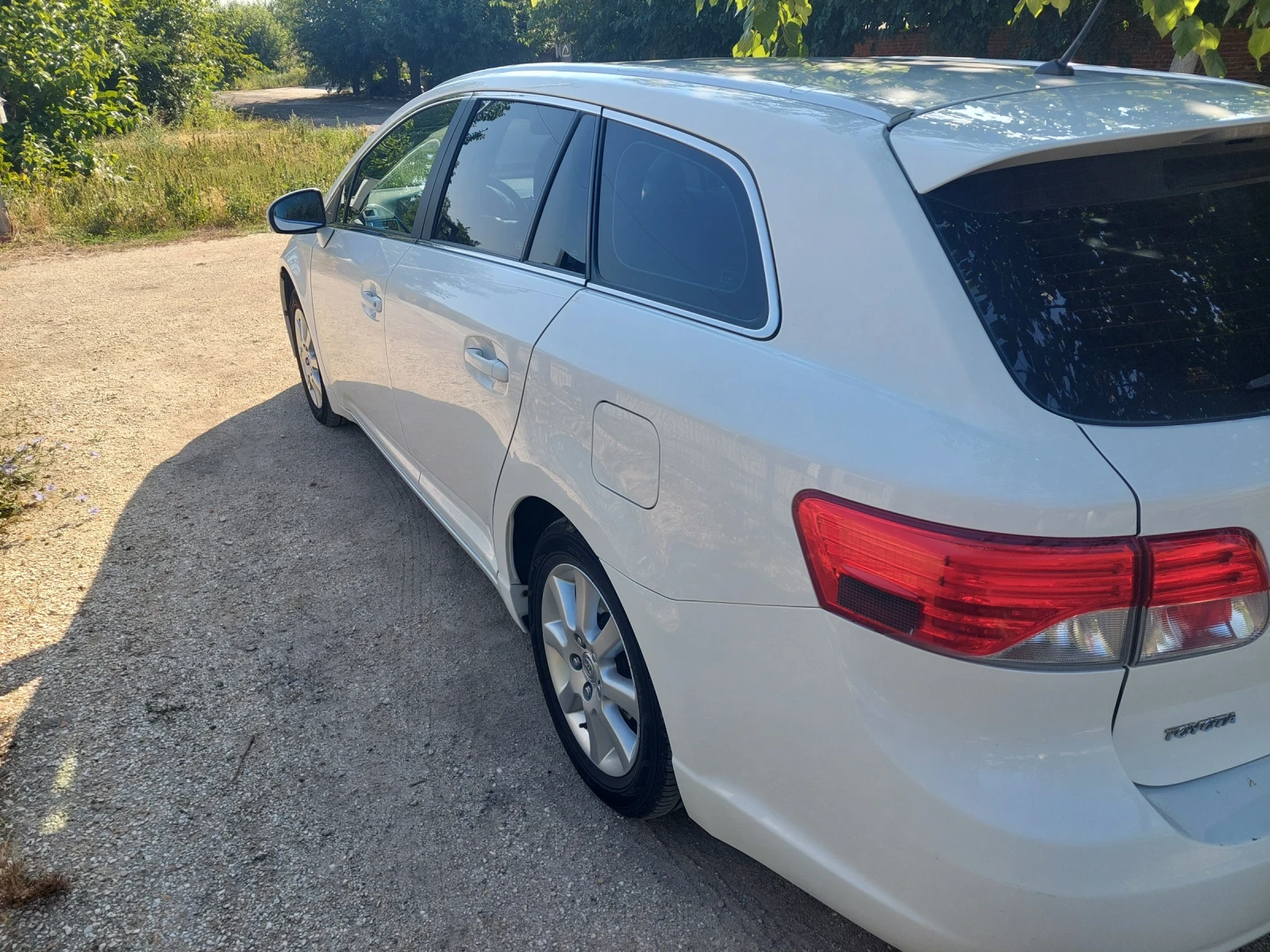 Toyota Avensis, снимка 3 - Автомобили и джипове - 55613252