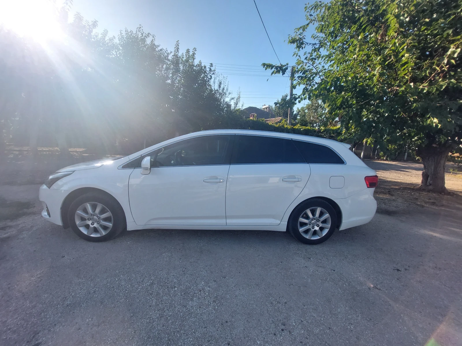 Toyota Avensis, снимка 2 - Автомобили и джипове - 55613252