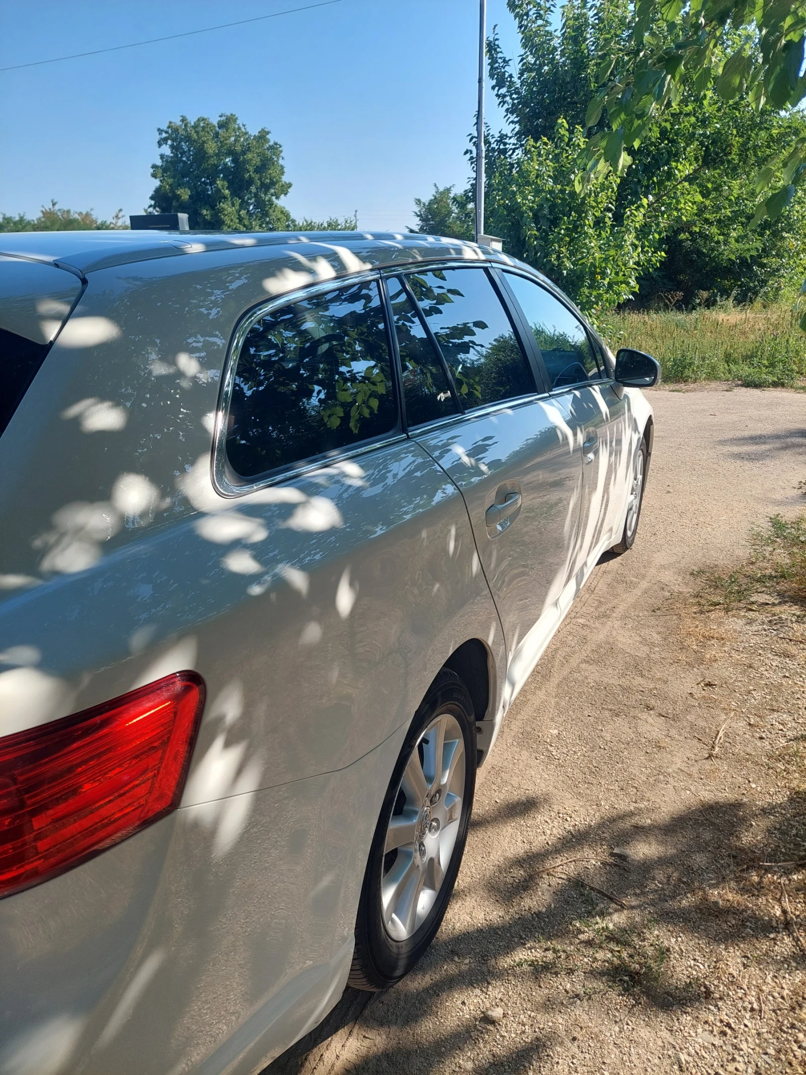 Toyota Avensis, снимка 5 - Автомобили и джипове - 55613252