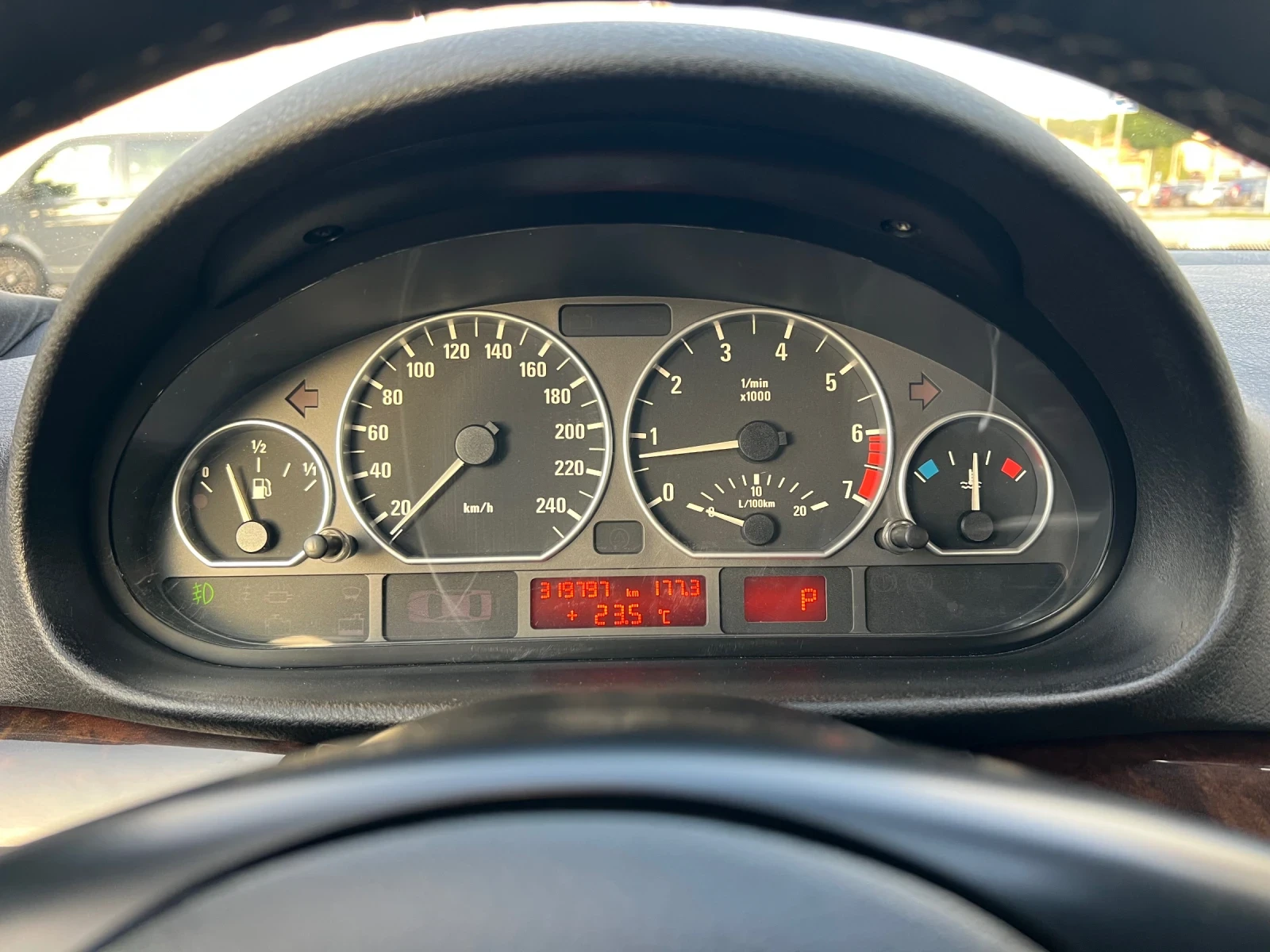 BMW 330 xi ///M-Packet, снимка 9 - Автомобили и джипове - 55869400
