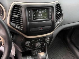 Jeep Cherokee * Altitude * CARFAX * ЦЕНА ДО БГ, снимка 9