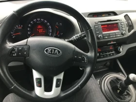 Kia Sportage, снимка 4 - Автомобили и джипове - 45496861