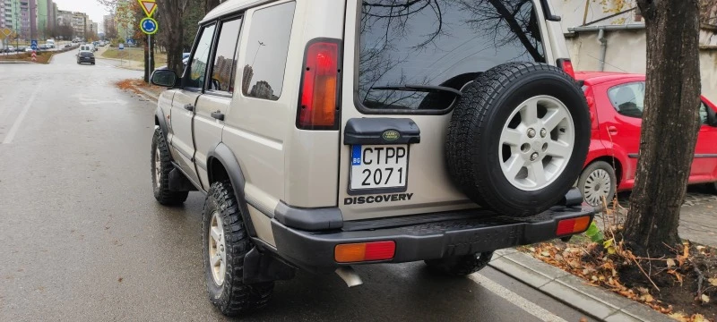 Land Rover Discovery, снимка 8 - Автомобили и джипове - 47486443