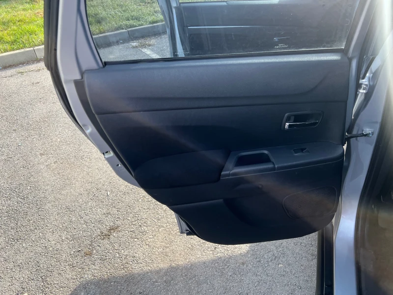 Mitsubishi ASX 1.6I-BENZIN-NAVI-TOP, снимка 12 - Автомобили и джипове - 52536394