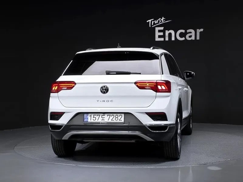 VW T-Roc 2.0 TDI STYLE, снимка 8 - Автомобили и джипове - 55216037