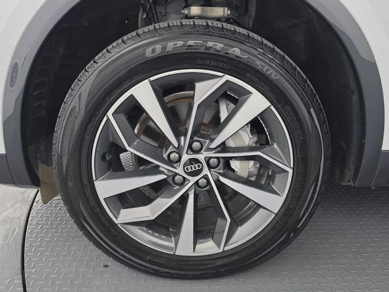 Audi Q5 40 TDI Quattro Sportback| 190к.с.| ВКЛ.ТЕХНОТЕСТ, снимка 5 - Автомобили и джипове - 55309652