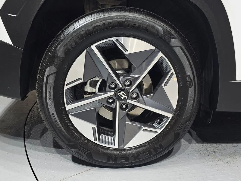 Hyundai Tucson * 1.6* 2WD* ЦЕНАДОБГ!, снимка 5 - Автомобили и джипове - 55596204