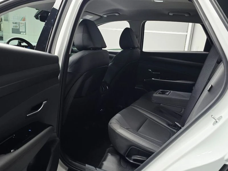 Hyundai Tucson * 1.6* 2WD* ЦЕНАДОБГ!, снимка 11 - Автомобили и джипове - 55596204
