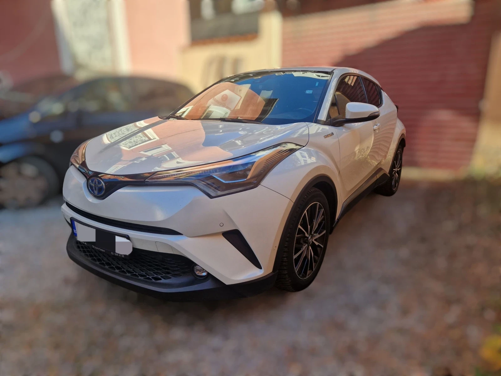 Toyota C-HR 1.8 hybrid - изображение 3