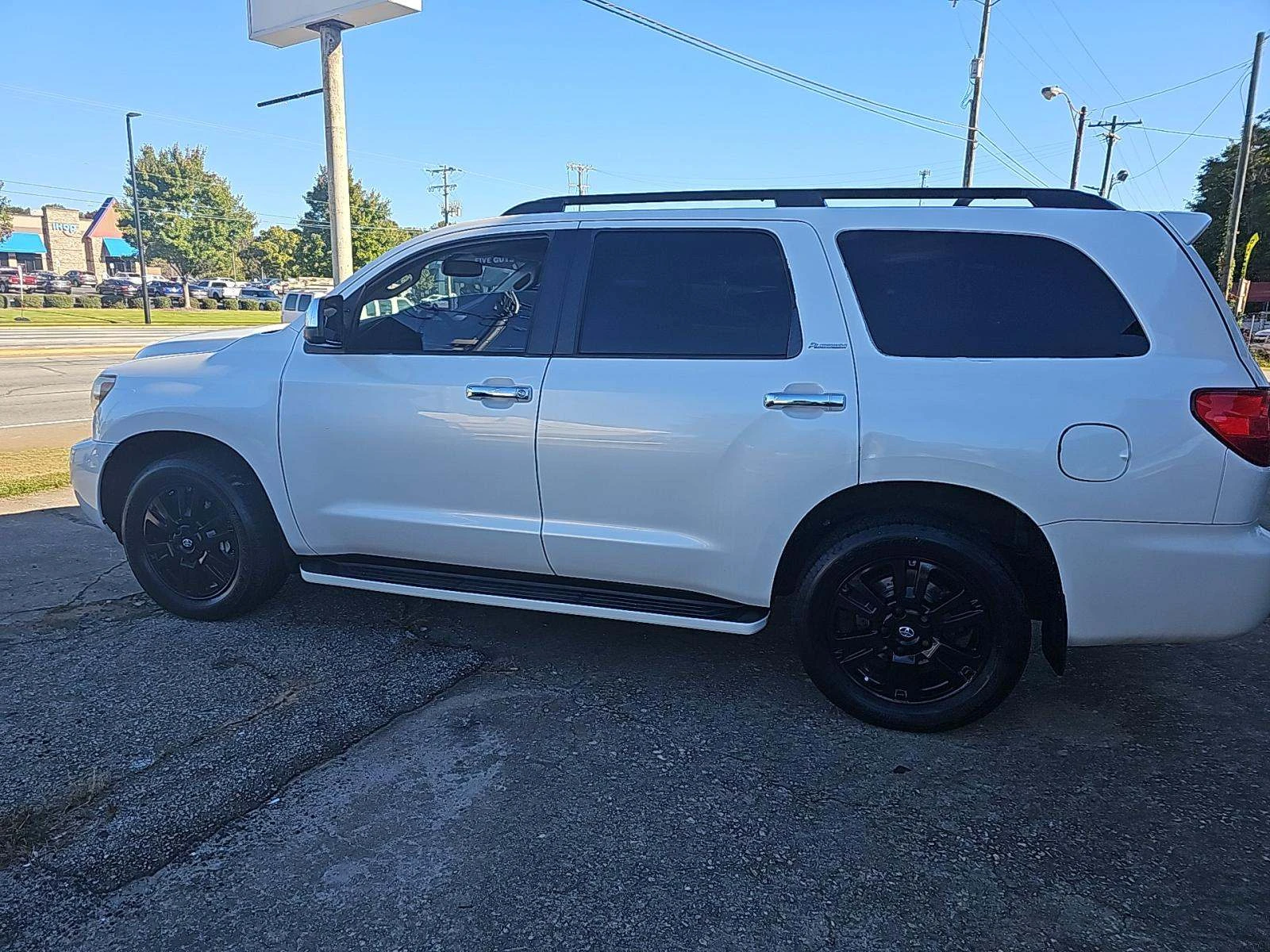 Toyota Sequoia PLATINUM* 5.7* V8* * *  | Mobile.bg   4