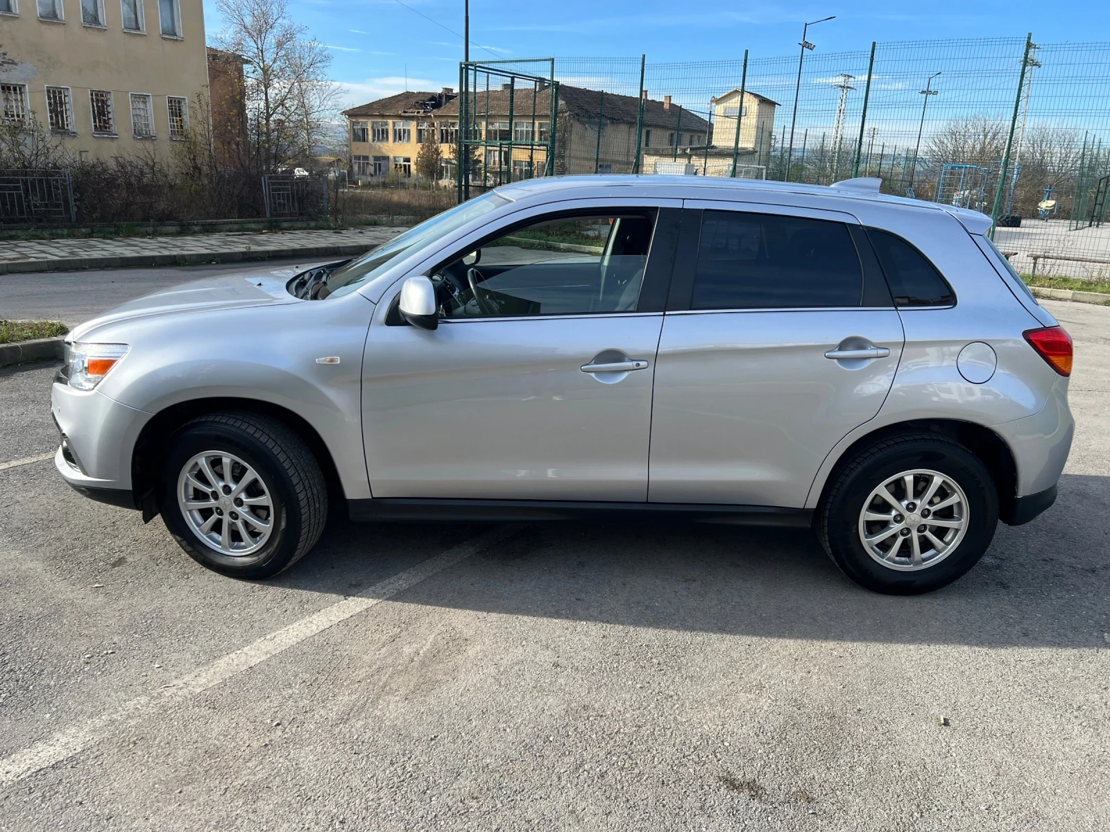 Mitsubishi ASX 1.6I-BENZIN-NAVI-TOP - изображение 9