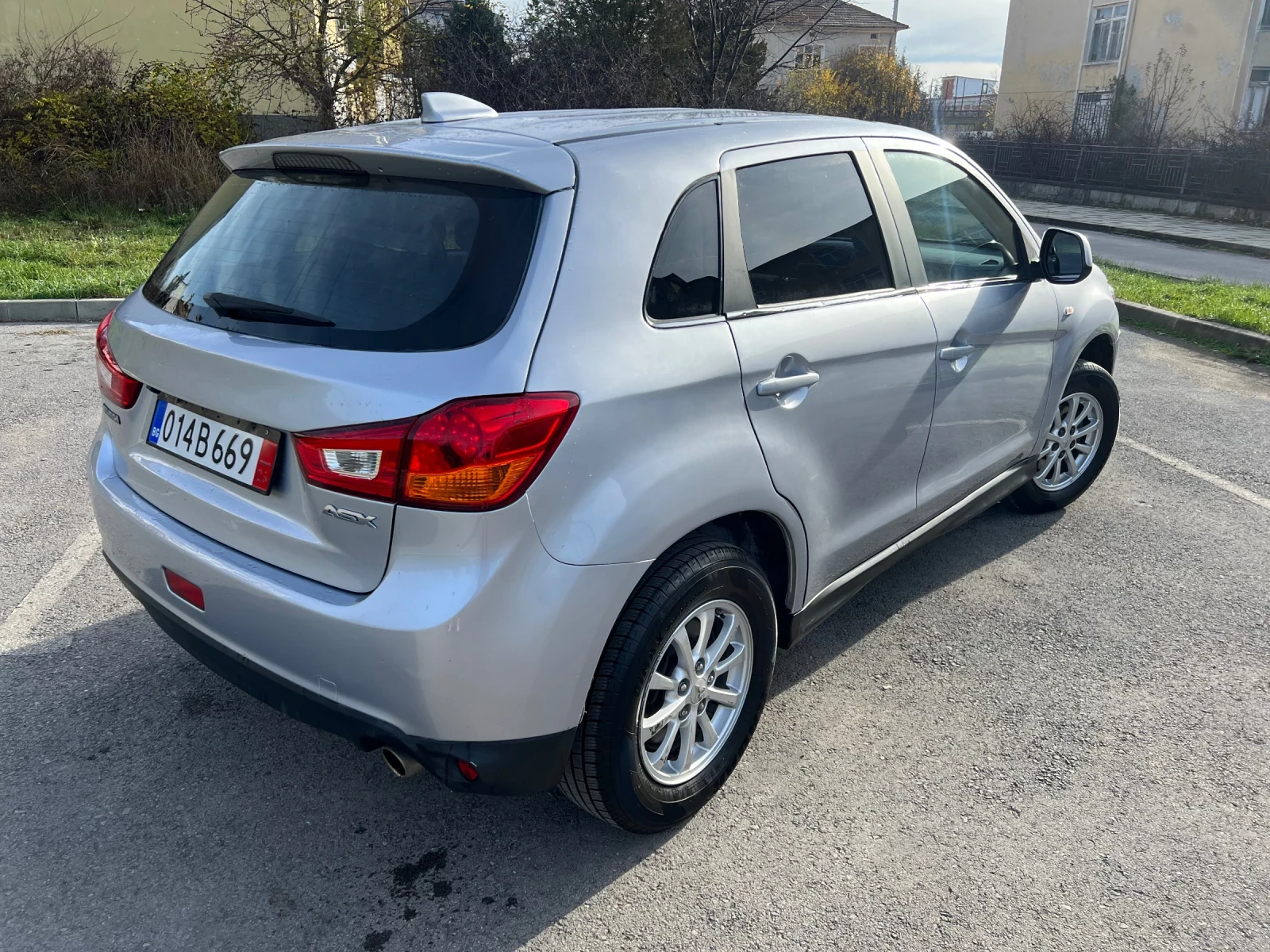 Mitsubishi ASX 1.6I-BENZIN-NAVI-TOP - изображение 5