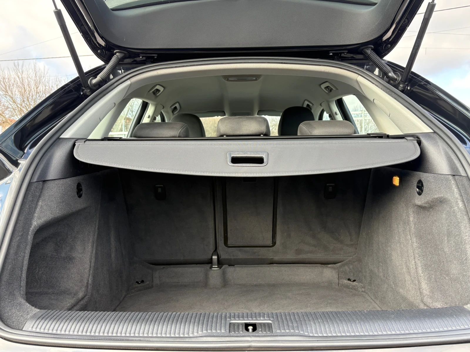 Audi Q3 2 0TDI-4x4-���������-150��.-���� ���� | Mobile.bg � ����������� 9