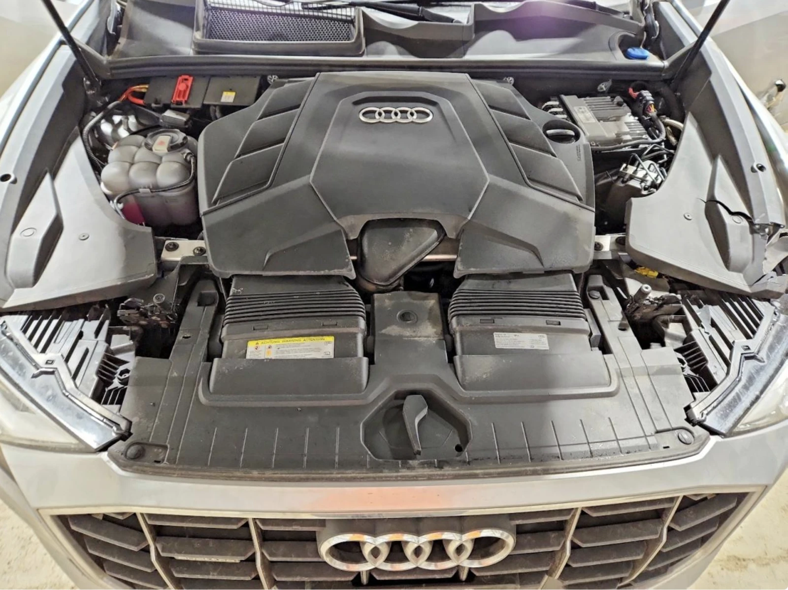 Audi Q8 АВТОКРЕДИТ* ЦЕНА БЕЗ АНАЛОГ* , снимка 11 - Автомобили и джипове - 53707080