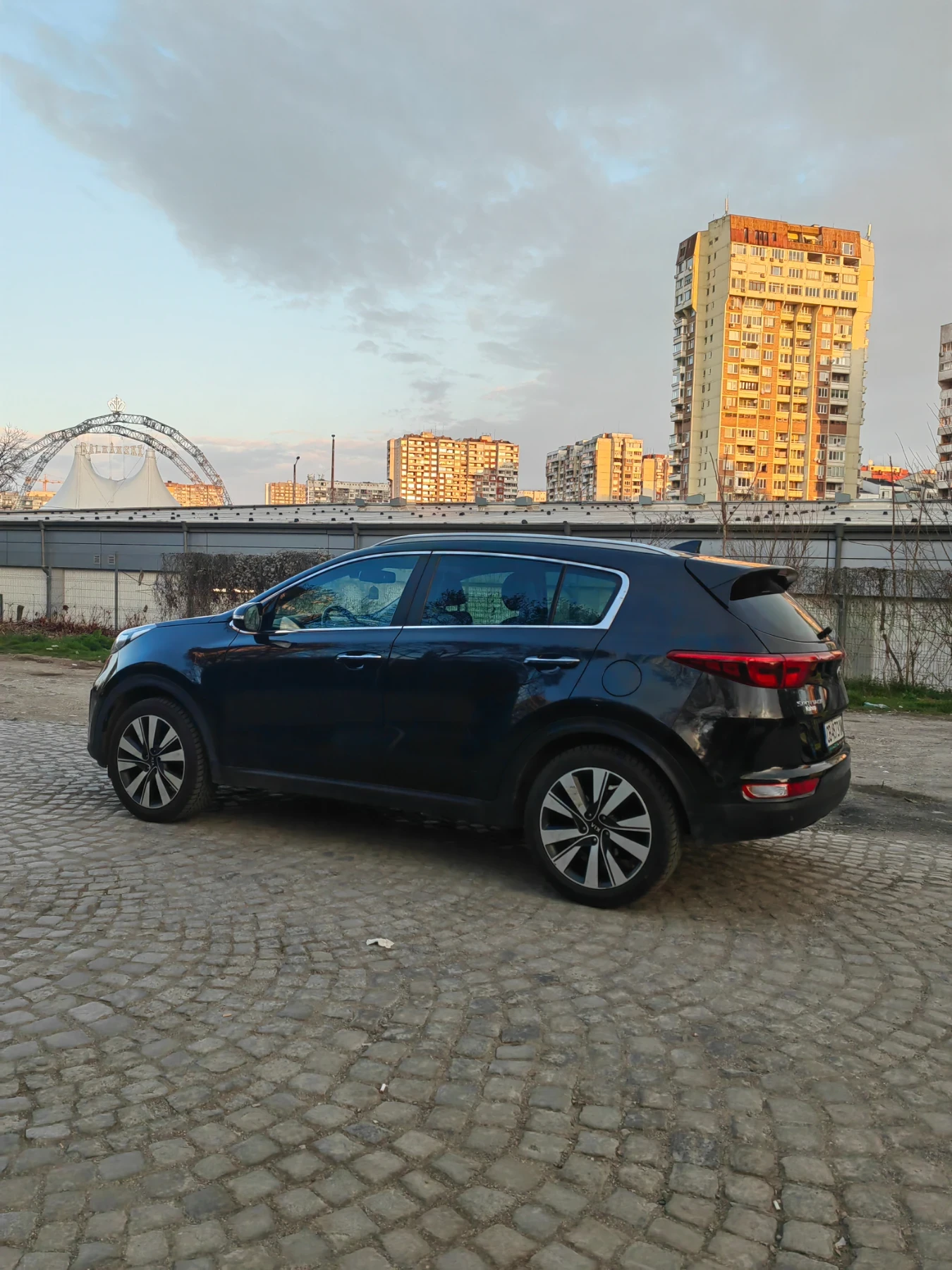 Kia Sportage, снимка 9 - Автомобили и джипове - 53992513