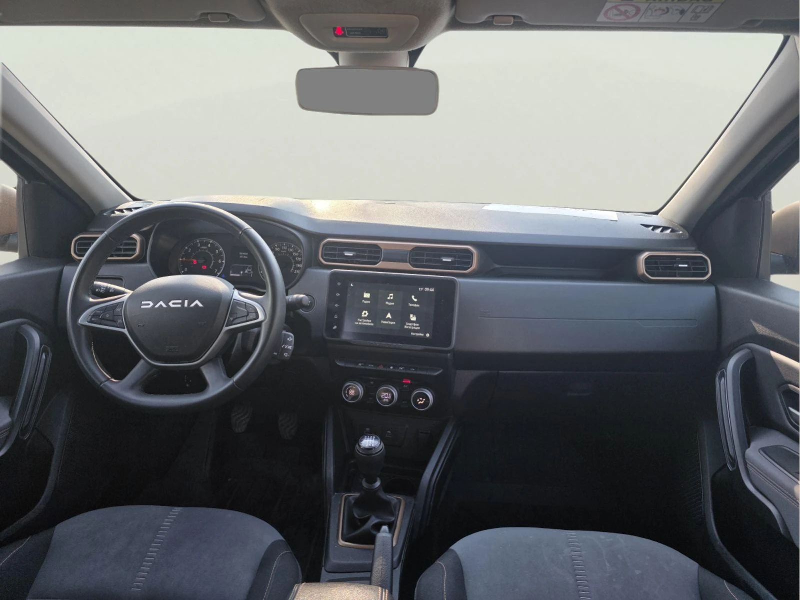 Dacia Duster 1.0 TCE, снимка 11 - Автомобили и джипове - 54306891