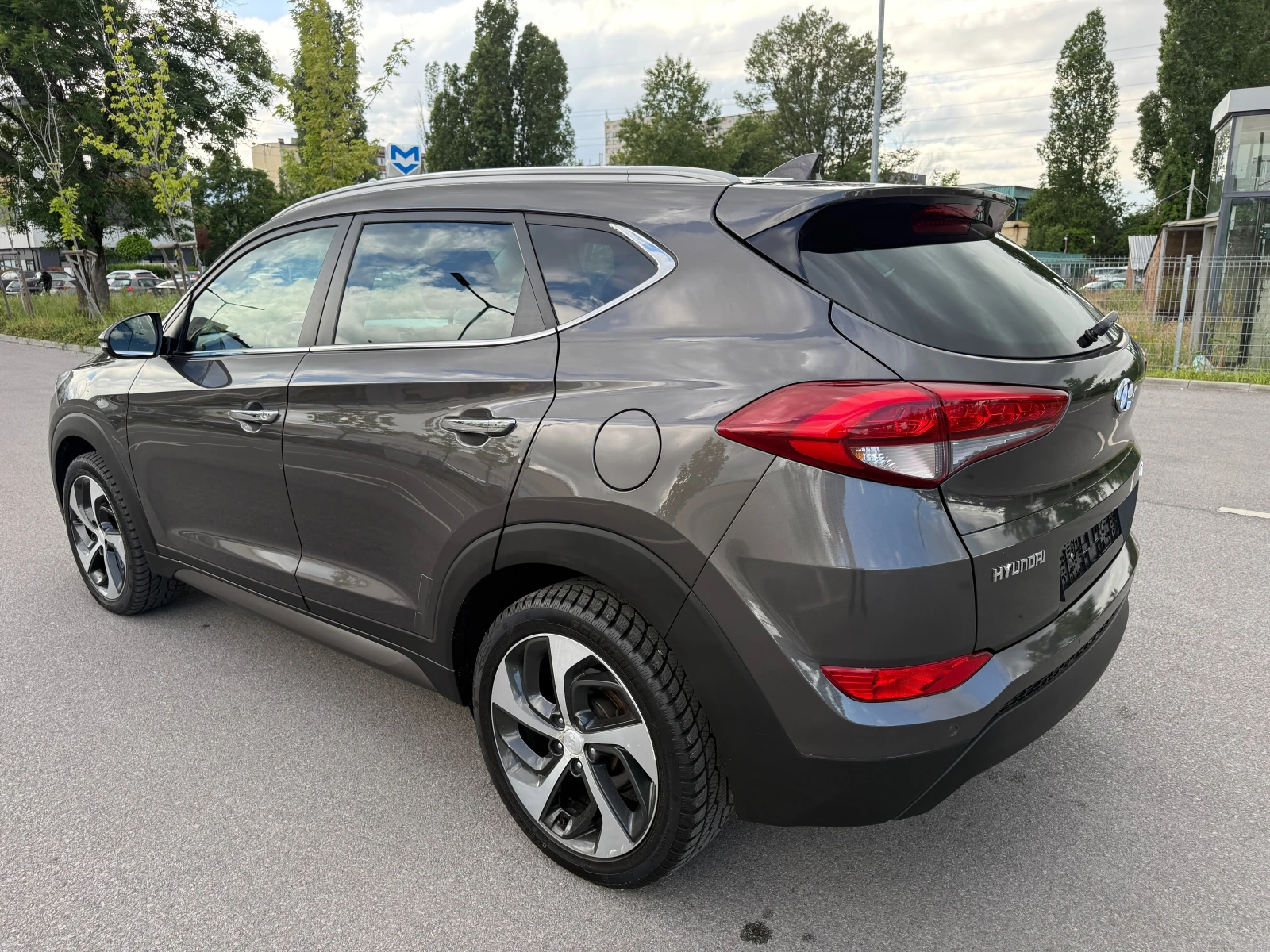 Hyundai Tucson 1.7 CRDI* X-Possible* KEYLESS* , снимка 6 - Автомобили и джипове - 54789124