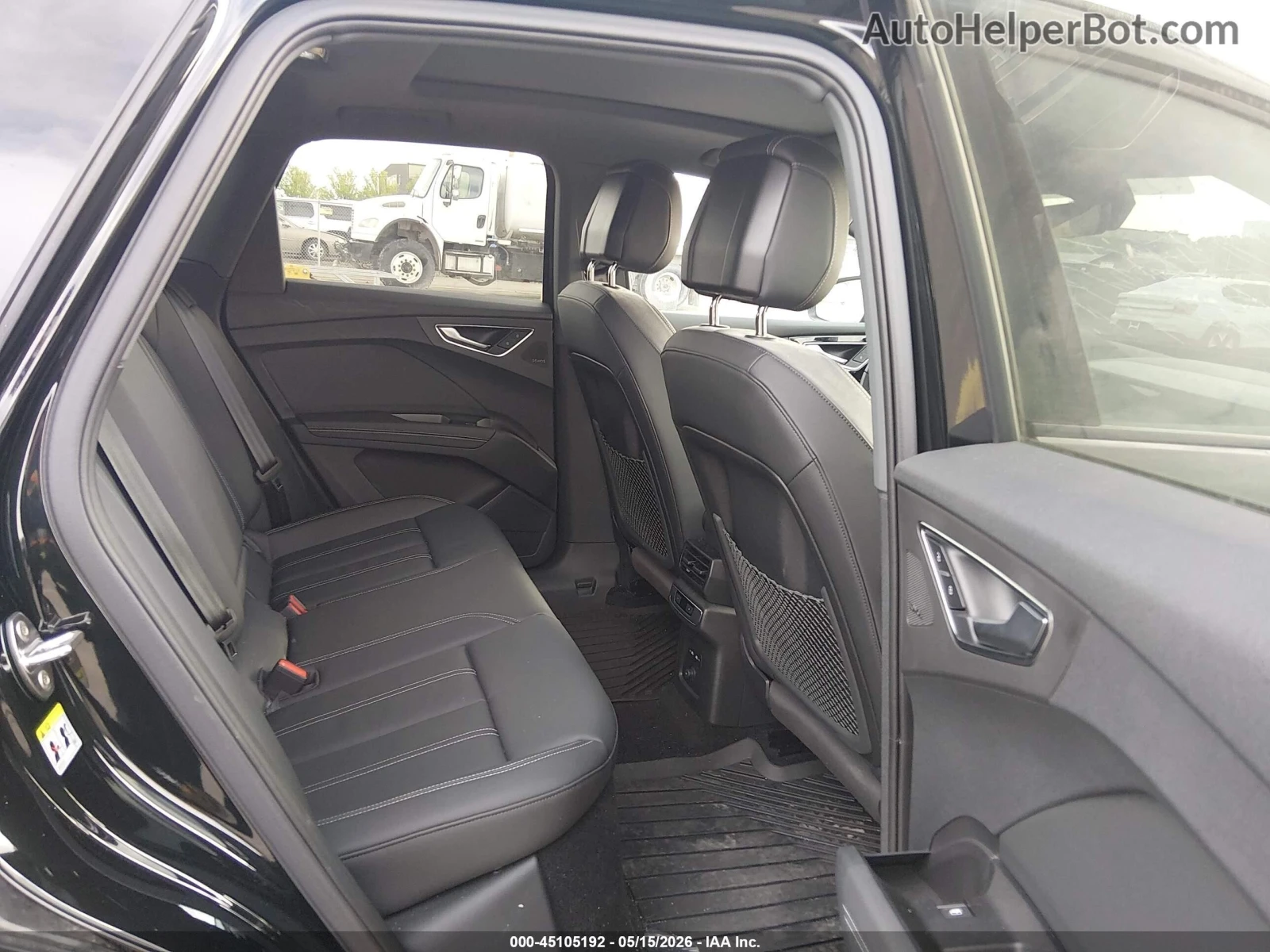 Audi Q4 E-TRON PREMIUM PLUS 55 QUATTRO* Цена до БГ, снимка 9 - Автомобили и джипове - 55228286
