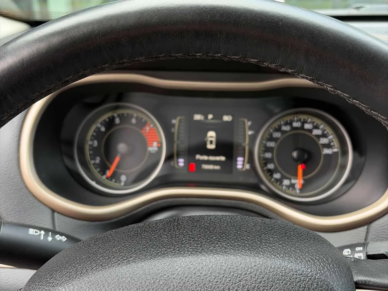 Jeep Cherokee * Altitude * CARFAX * ЦЕНА ДО БГ, снимка 8 - Автомобили и джипове - 55280735