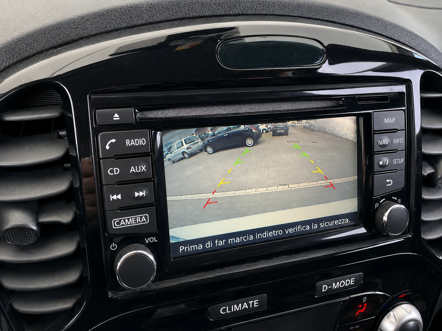 Nissan Juke 1.6 Acenta LPG * 113К KM * FACELIFT, снимка 12 - Автомобили и джипове - 55465281