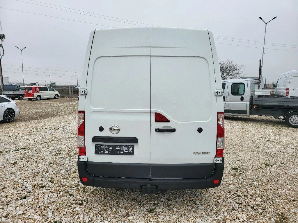 Nissan NV400  - изображение 4