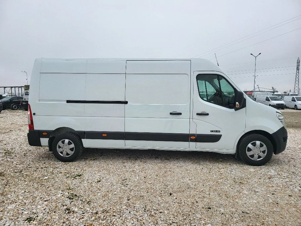 Nissan NV400  - изображение 6