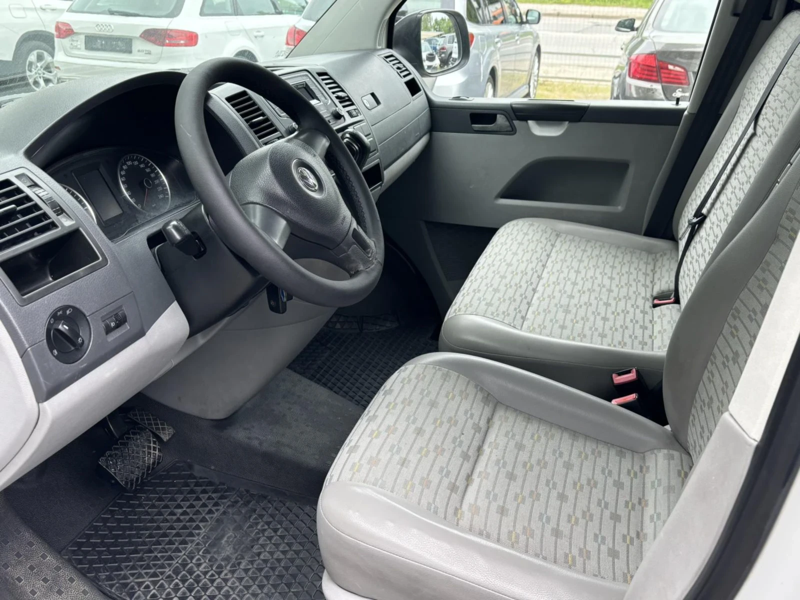 VW Transporter 2.0 TDI - изображение 6