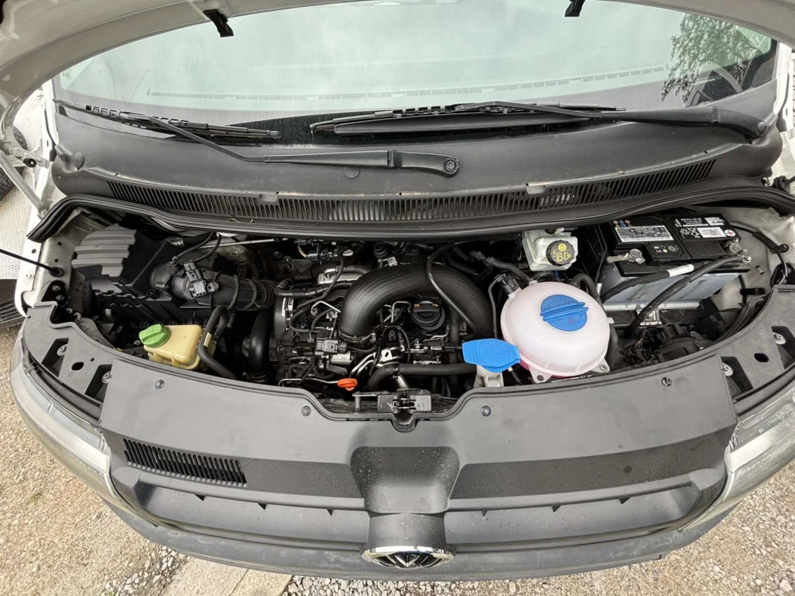 VW Transporter 2.0 TDI - изображение 10