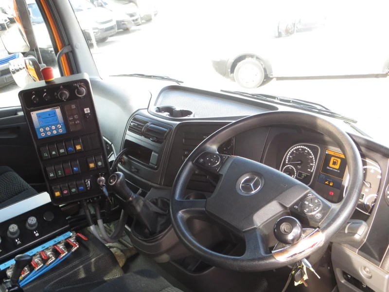 Mercedes-Benz Atego 1323 МОТОМЕТАЧКА С ПРАХОСМУКАЧКА, снимка 8 - Камиони - 52287074