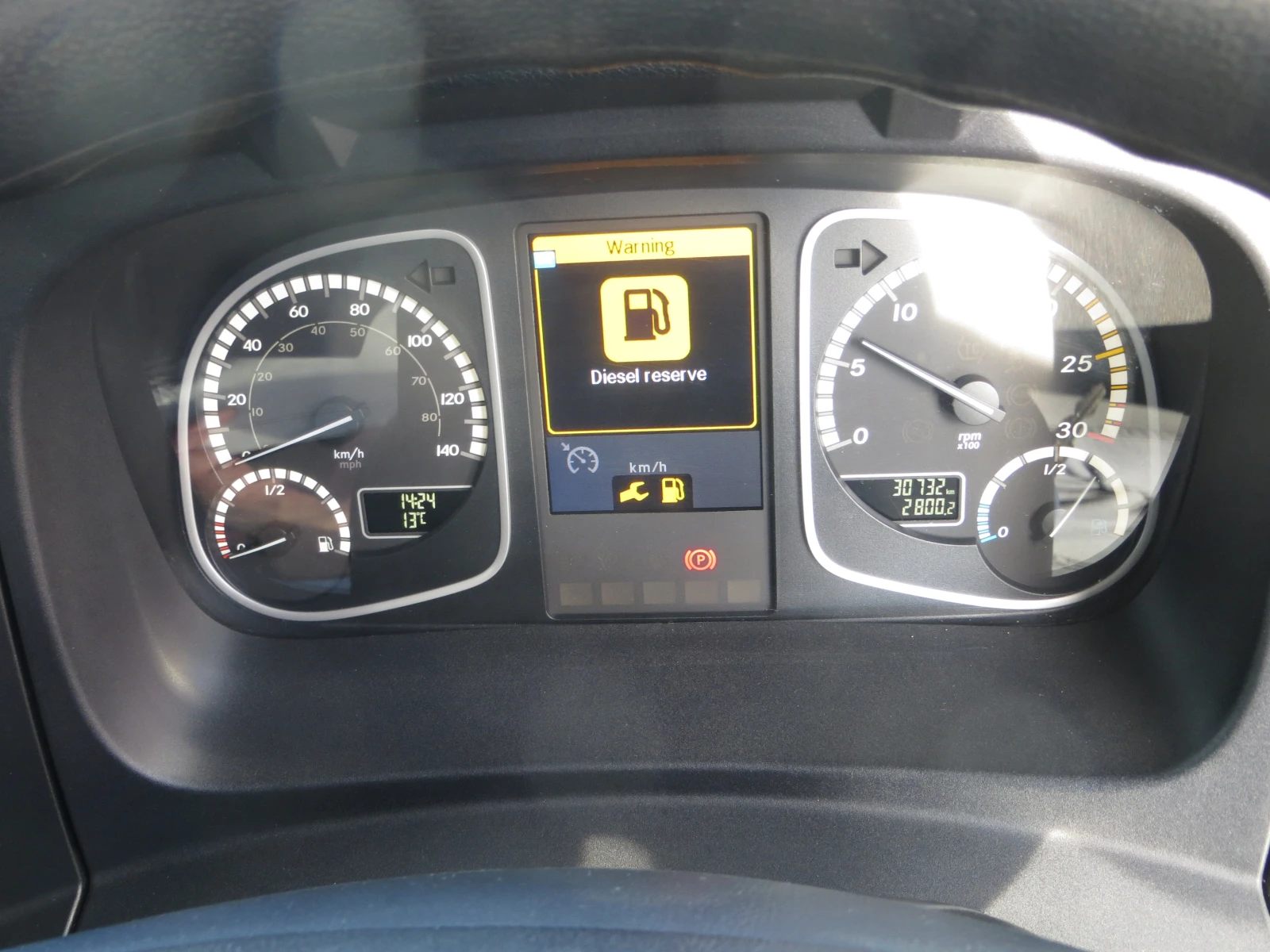 Mercedes-Benz Atego 1323 МОТОМЕТАЧКА С ПРАХОСМУКАЧКА - изображение 10