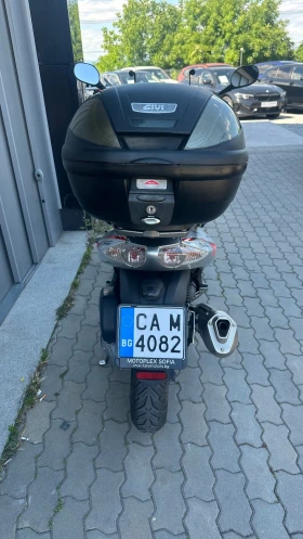 Aprilia Sportcity 300 Cube, снимка 13