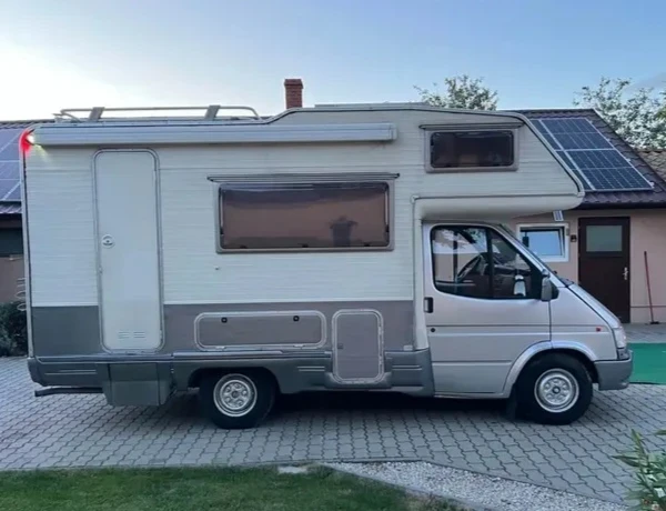 Кемпер Ford Transit, снимка 11 - Каравани и кемпери - 56746701
