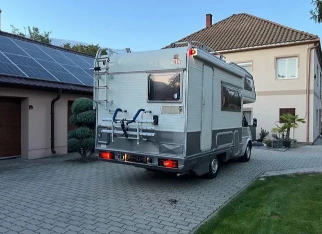 Кемпер Ford Transit, снимка 14 - Каравани и кемпери - 56746701