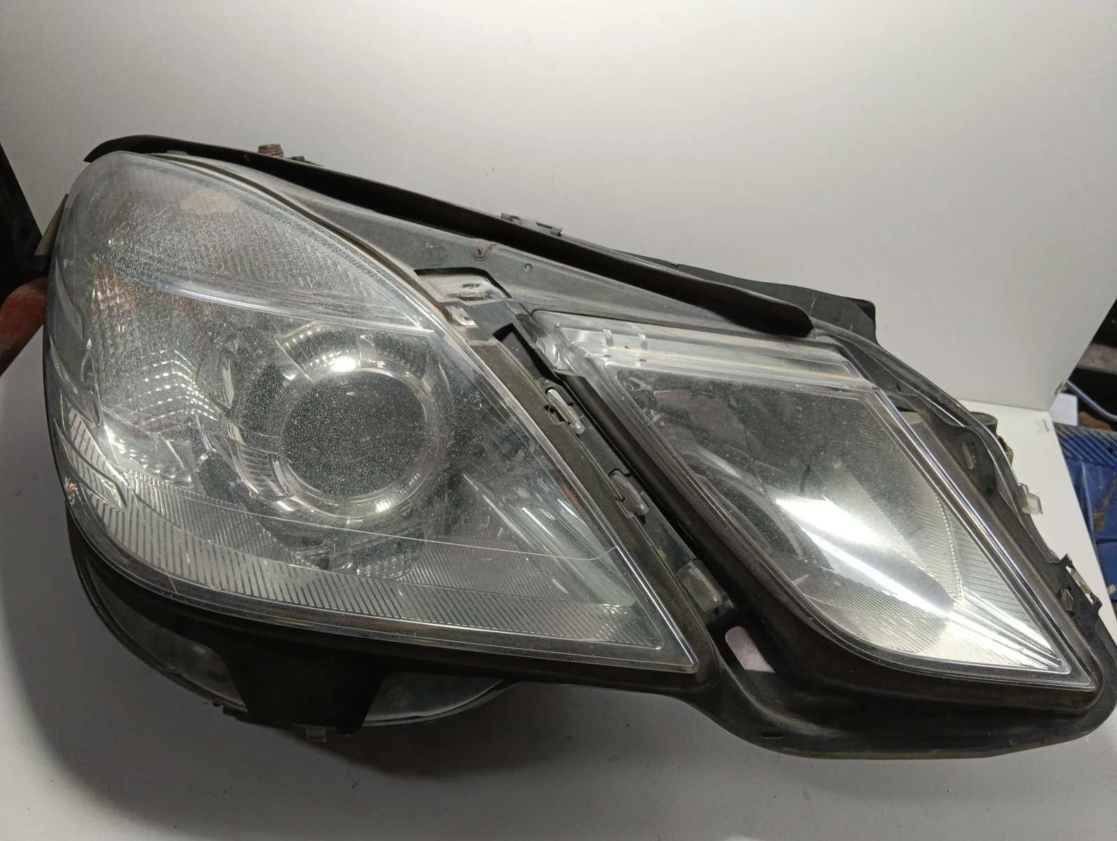 фар десен халогенен A2128208481 Mercedes E