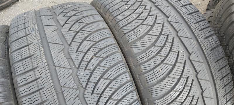 Гуми Зимни 245/40R18, снимка 3 - Гуми и джанти - 30919399