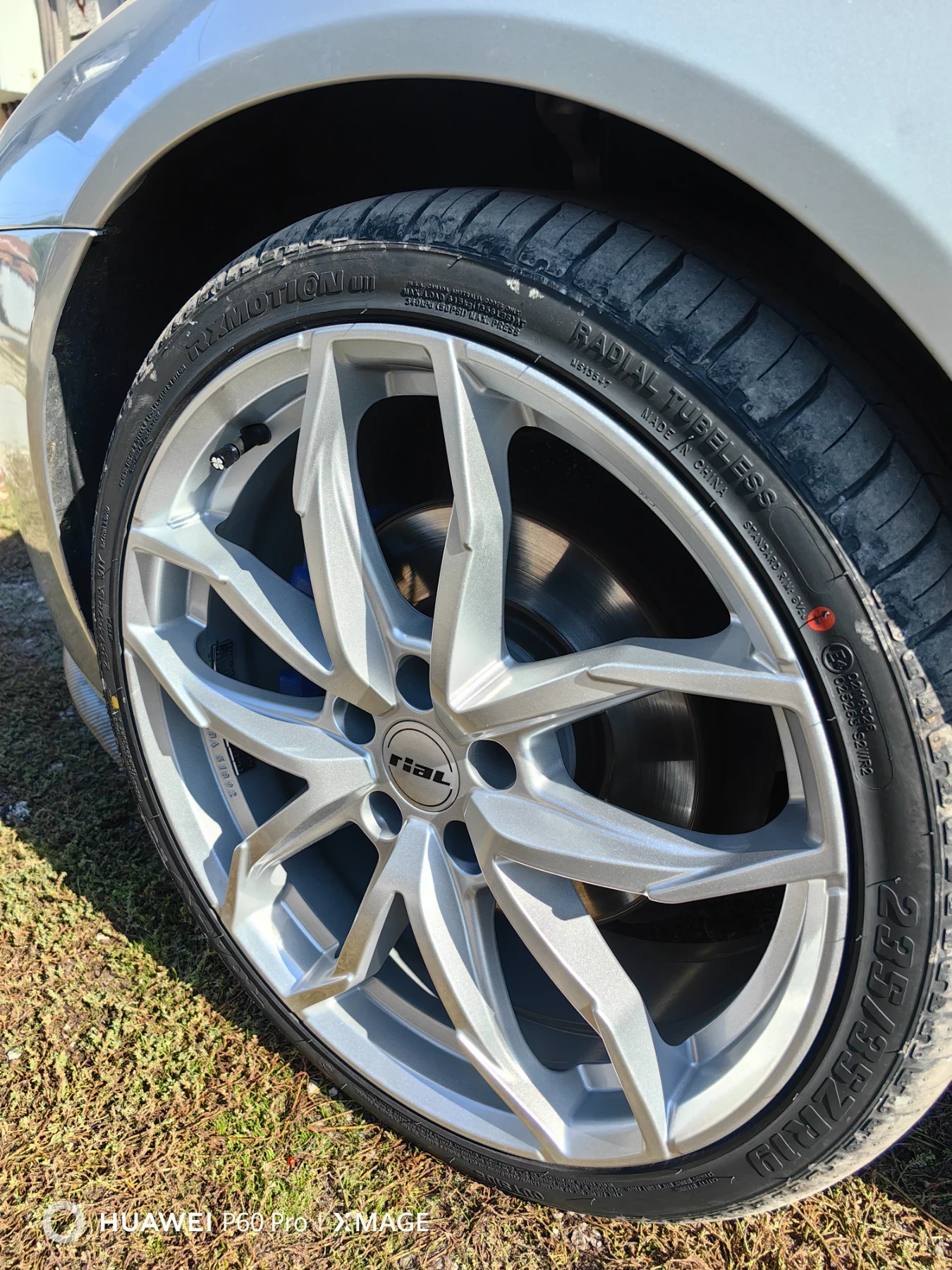 ���� � ������ 235/35R19 | Mobile.bg � ����������� 9