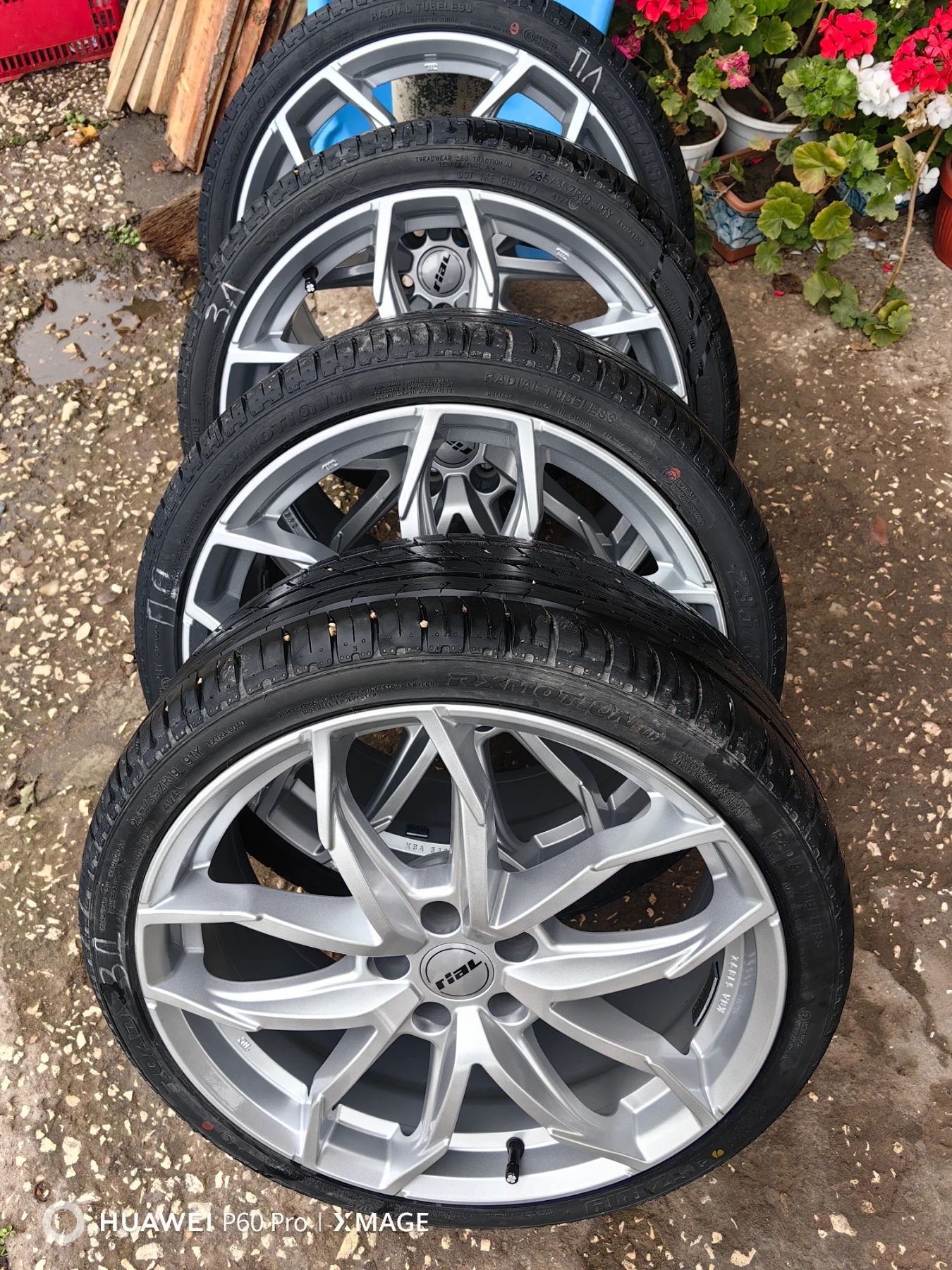 ���� � ������ 235/35R19 | Mobile.bg � ����������� 1