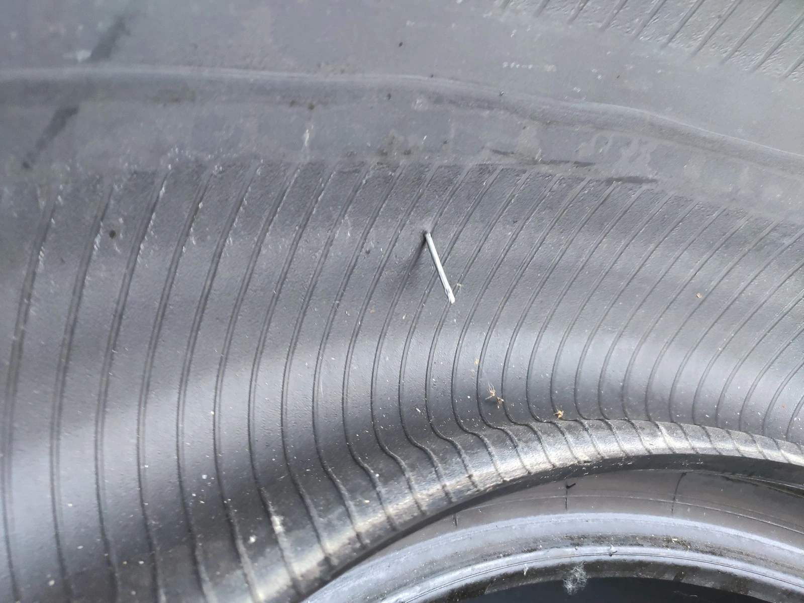 Гуми Летни 215/50R18, снимка 10 - Гуми и джанти - 56664424