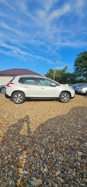 Peugeot 2008 1.2 /82ks/ Реални километри!!!, снимка 4