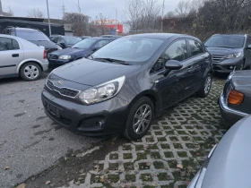 Kia Rio 1.3 БЕНЗИН/КЛИМАТИК/5 ВРАТИ
